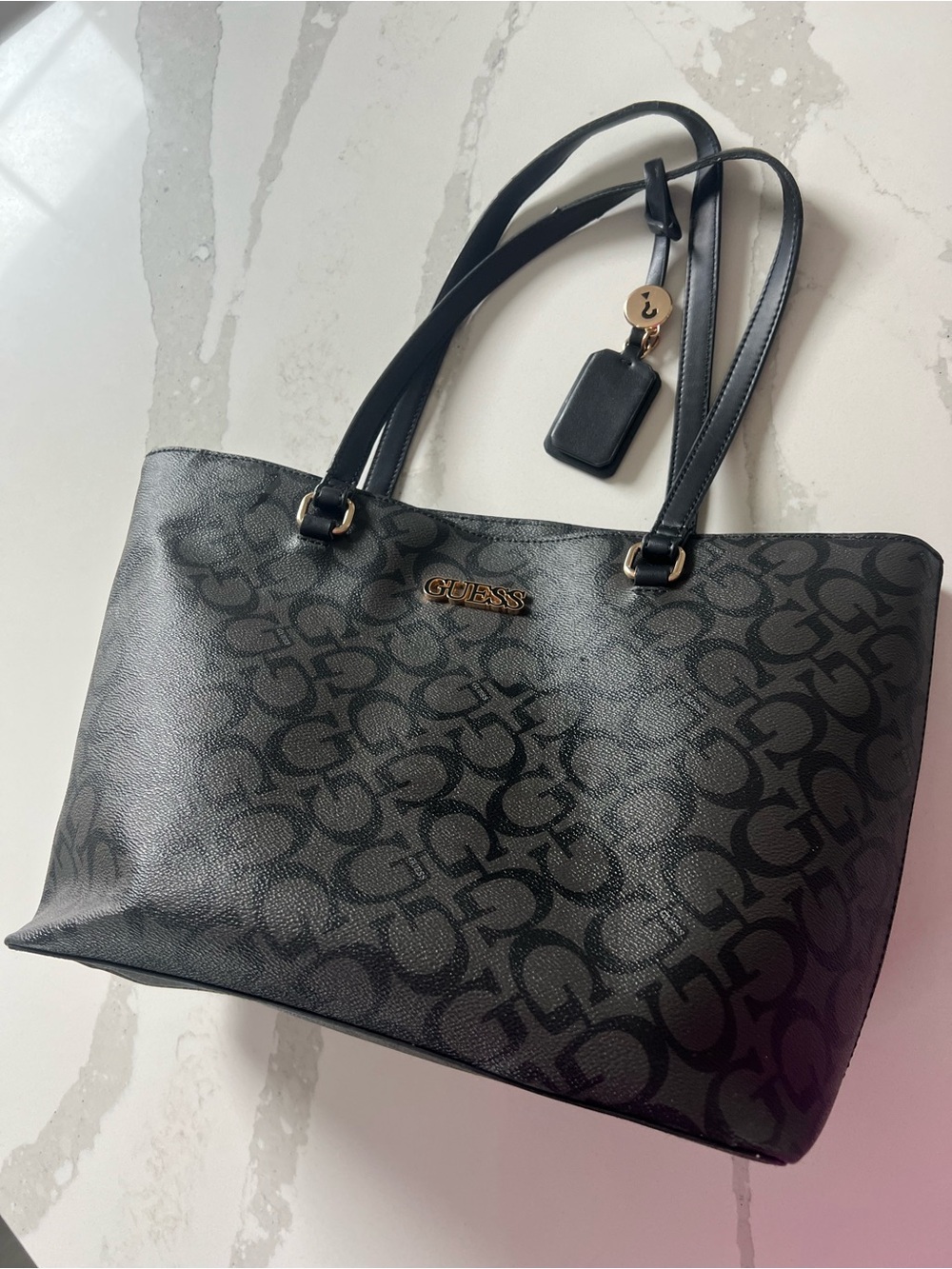Guess Tote